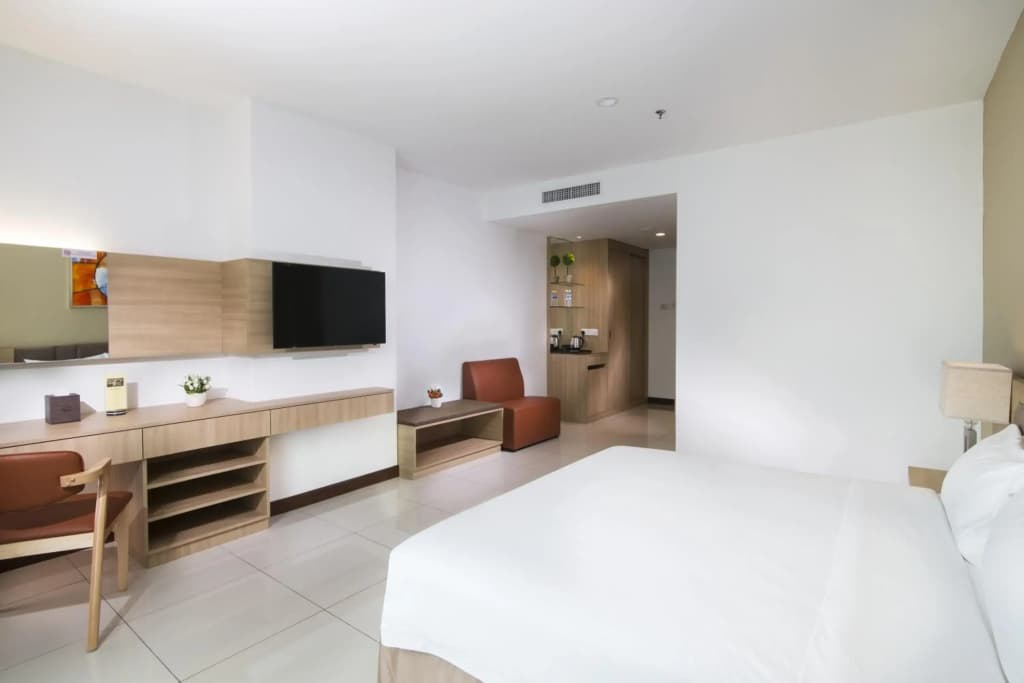 One Pacific Hotel & Serviced Apartments - photo 3
