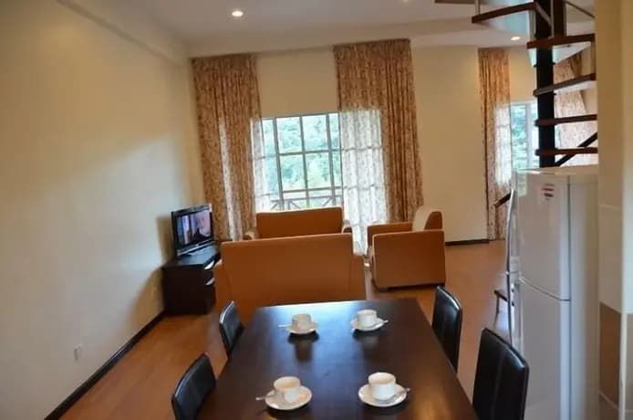 Iris House Resort - photo 8