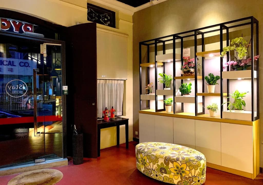 iStay Hotel - photo 1