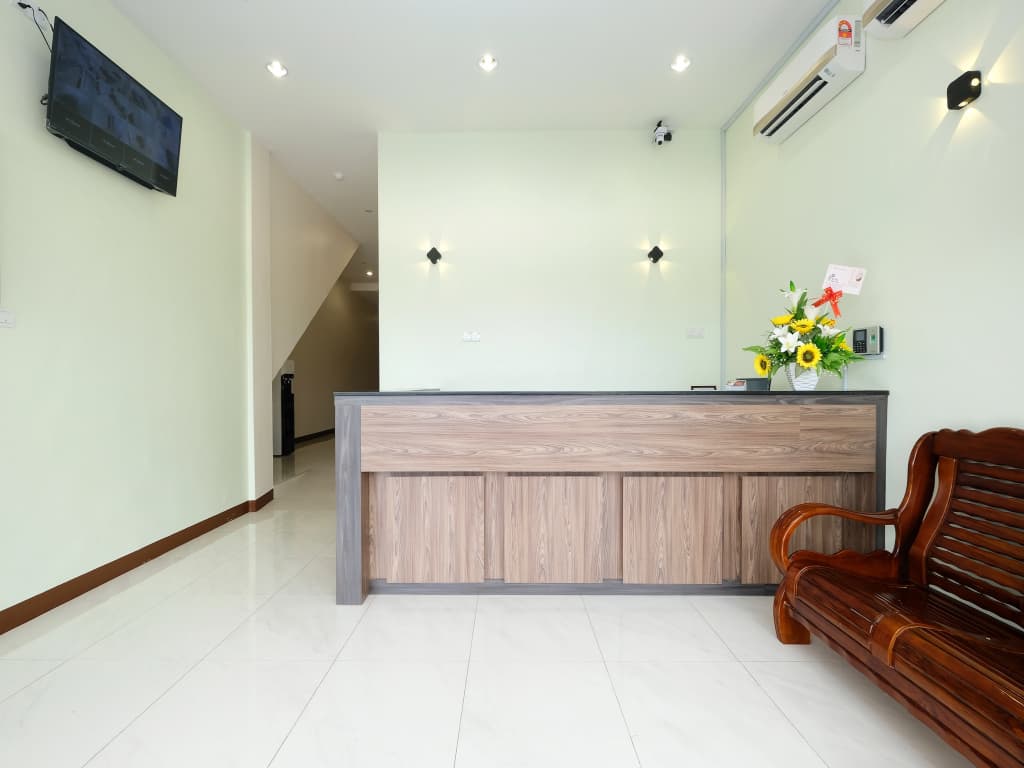 Super OYO 43935 Mancalin Hotel - photo 2