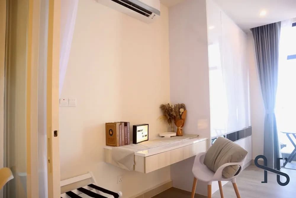 Homesuite' Home at The Shore KK - photo 48