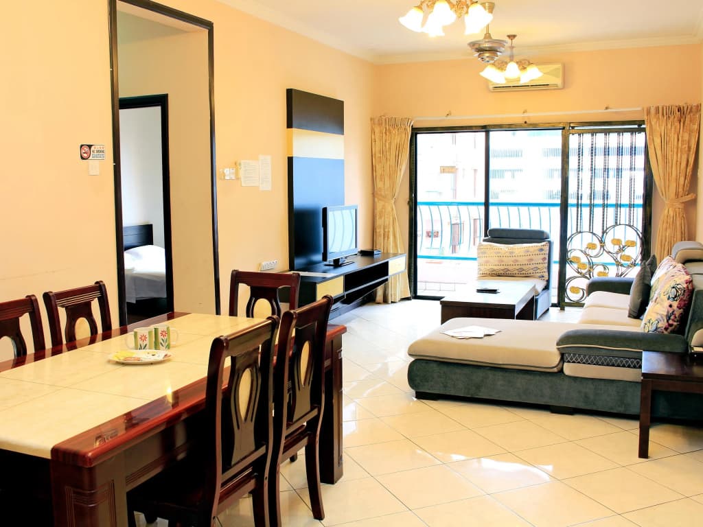 KK Vacation Apartments @ Marina Court Resort Condominium - photo 2