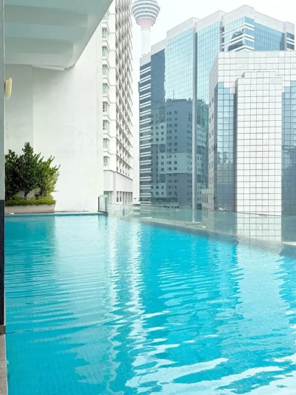 Crystal Suites At Ramada Hotel - photo 15