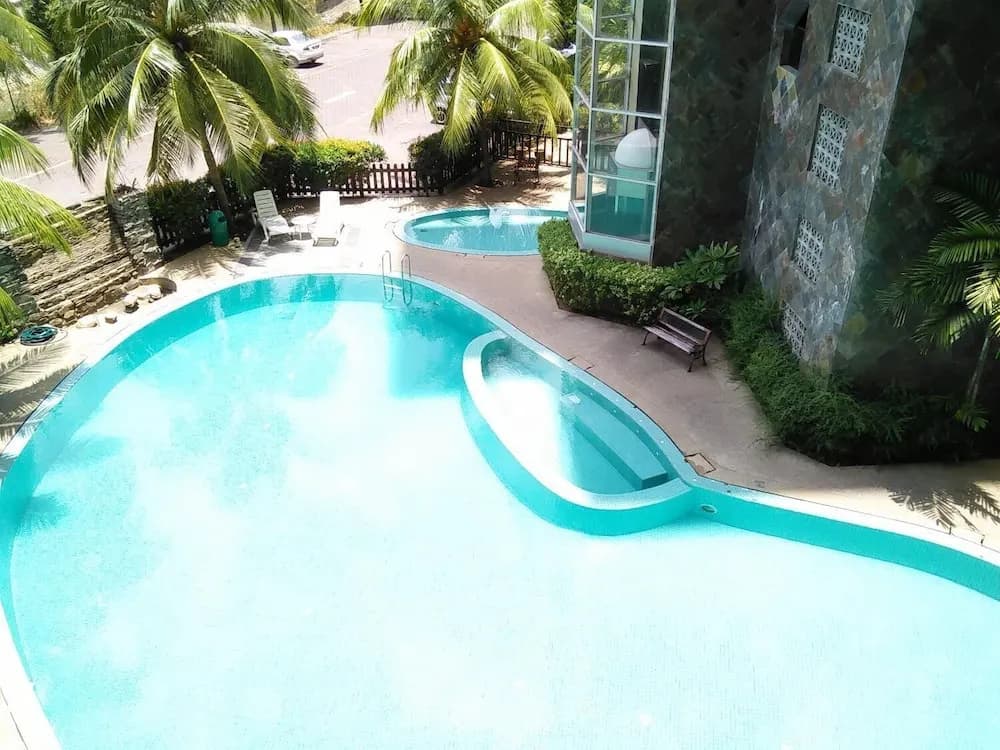 Century Suria Anytime Holiday Apartment - photo 11