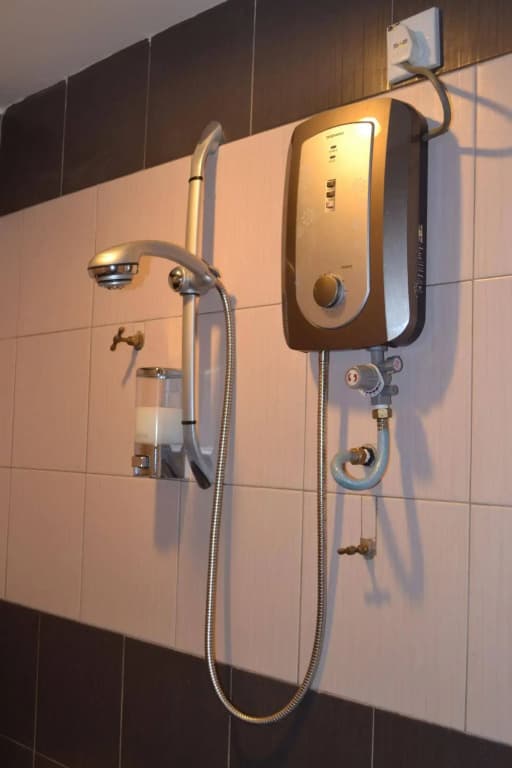 Hotel Indah - photo 9
