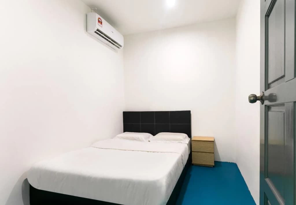 Capsule Inn - photo 1