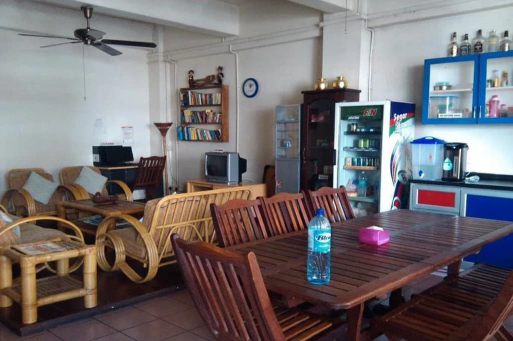 Jesselton Cabin - Hostel - photo 25