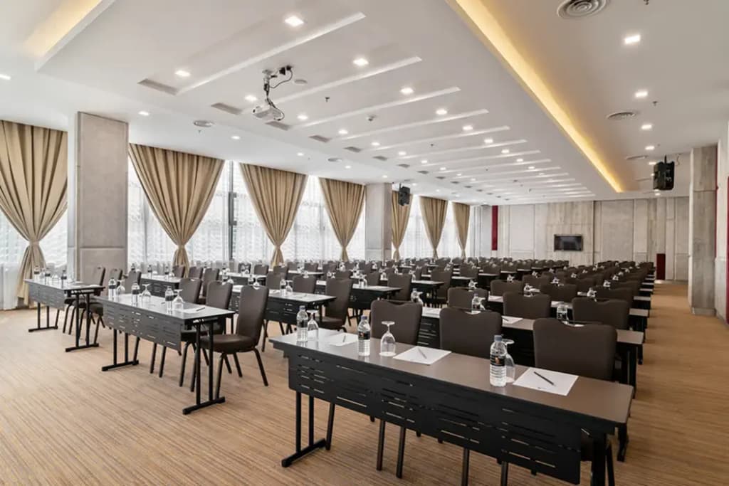 Zenith Suites Cameron - photo 2