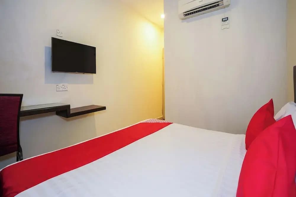 Dancenter Near Petronas Kampung Koh, Jj Hotel - photo 14