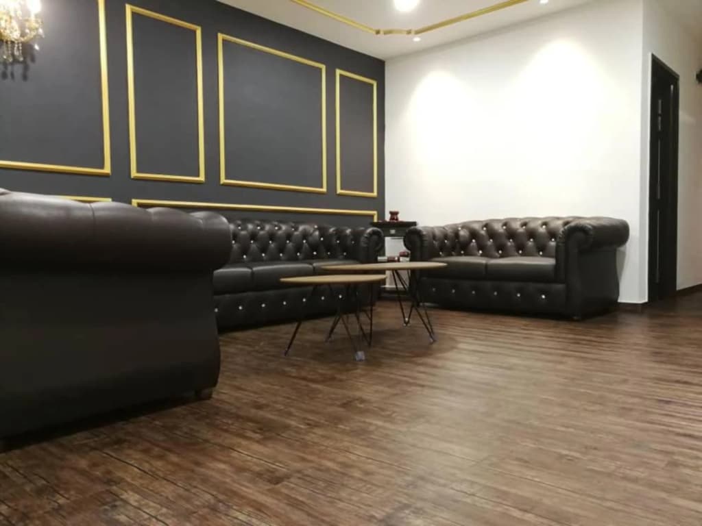 N City Hotel - photo 2