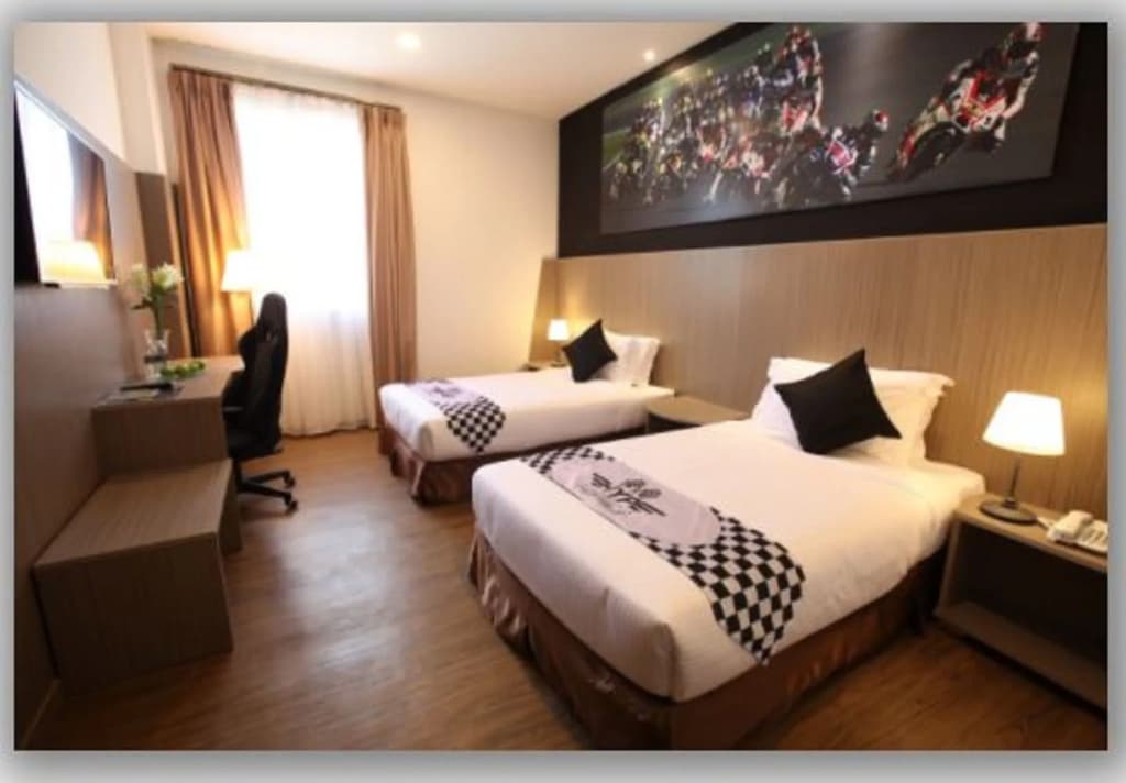 Hype Motorsports Hotel, Kuala Lumpur International Airport - photo 2