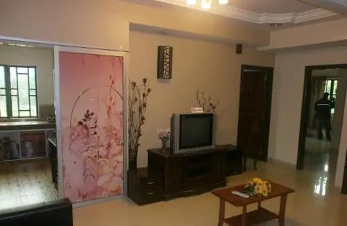 Jarzmin 3 Rooms Apartment - photo 9