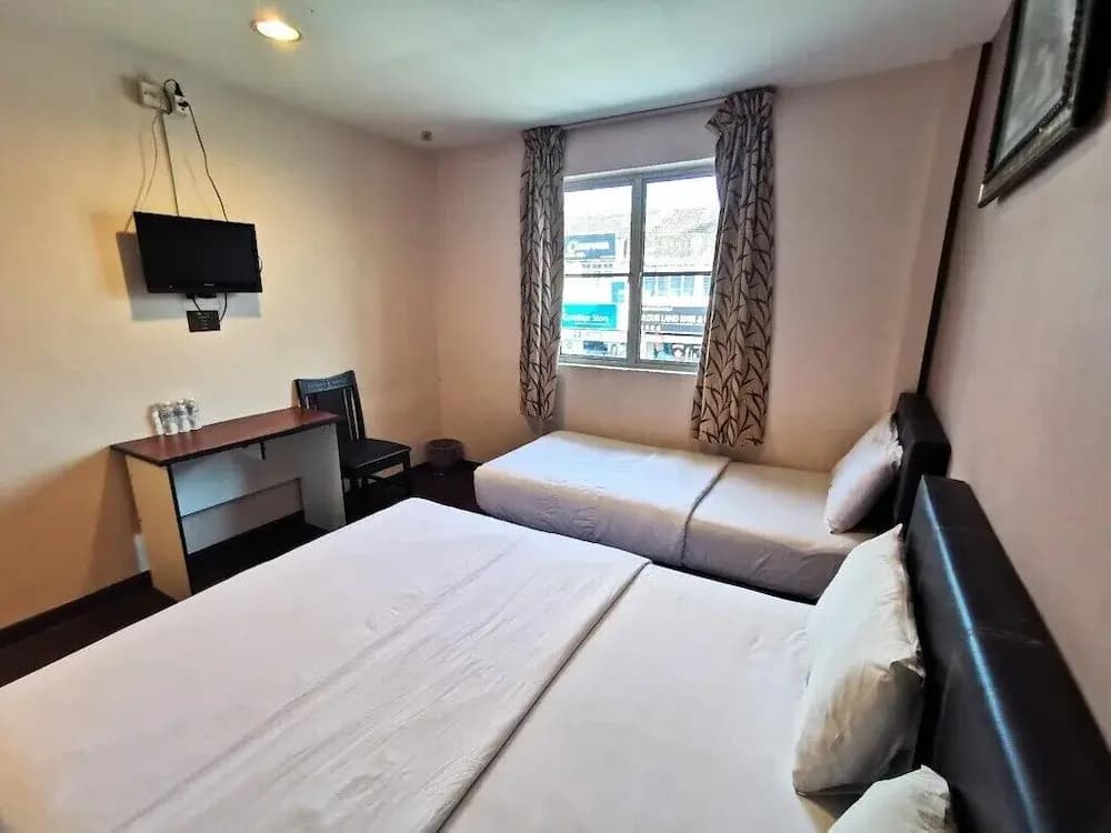 98 Hotel - photo 5