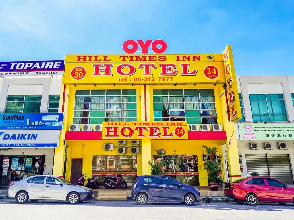 Hill Times Inn Hotel - photo 1