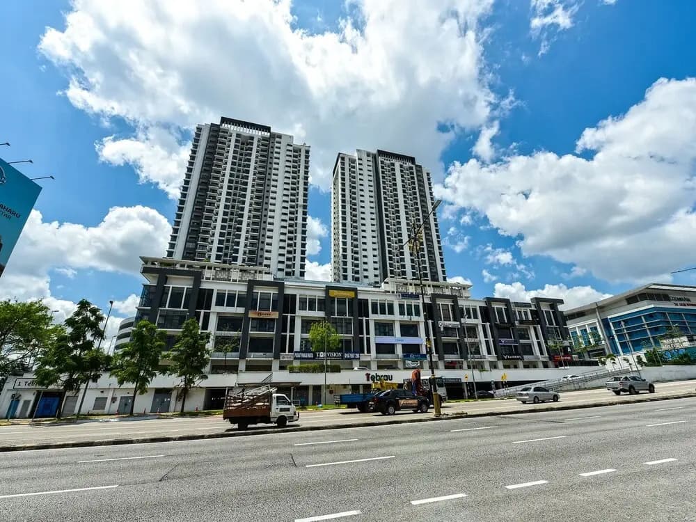 OYO Home  90581 1 Tebrau Residence - photo 9