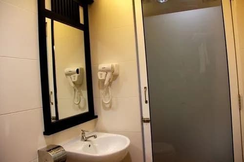 The Ninety Six Boutique Hotel - photo 8
