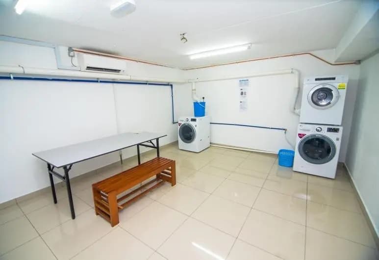 Cube 8 Teens Taman Mount Austin Apartment by Uha - photo 11