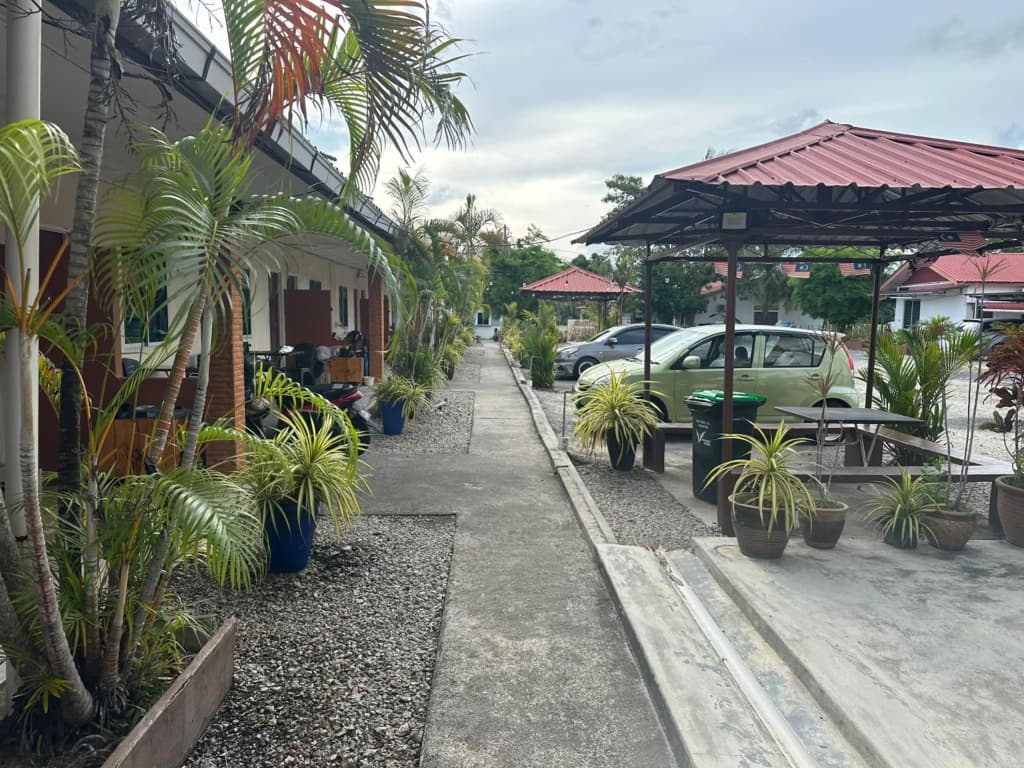 Huda Inn - photo 17