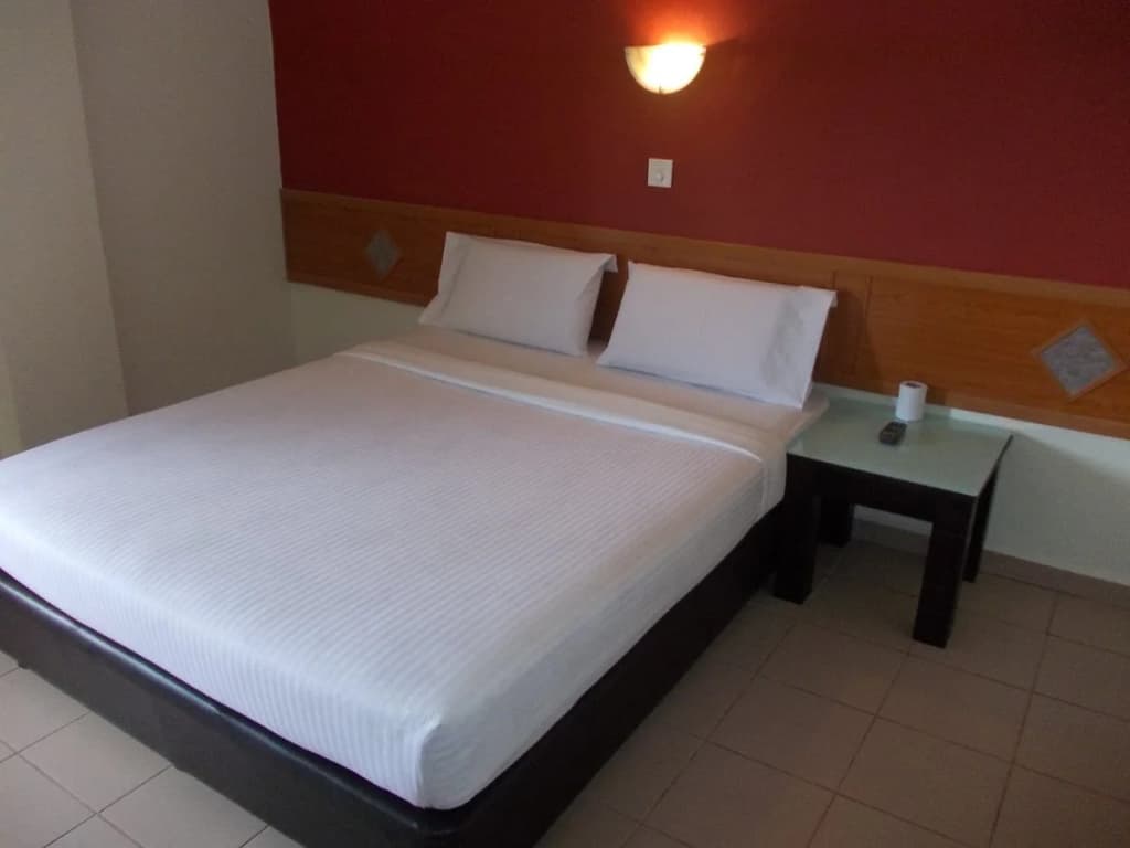Lotus Hotel Johor Bahru - photo 4