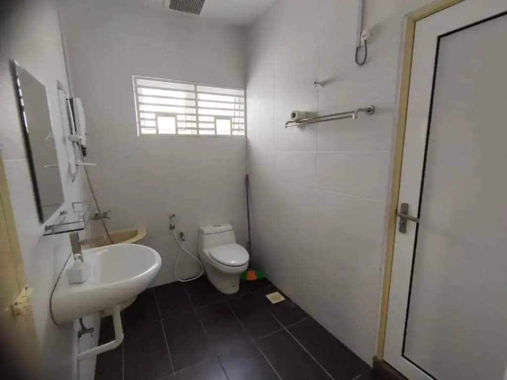 SWEET DREAM HOME 20PAX 3-Storey 5R5B SITIAWAN - photo 12