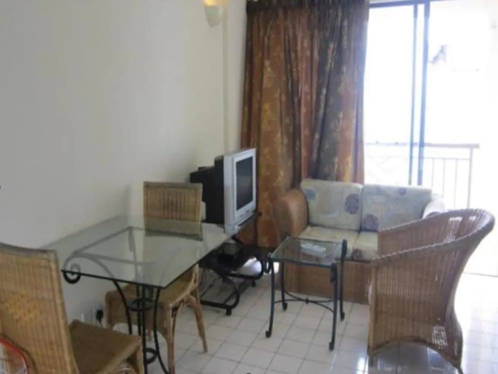 Paradise Lagoon Apartment - photo 6