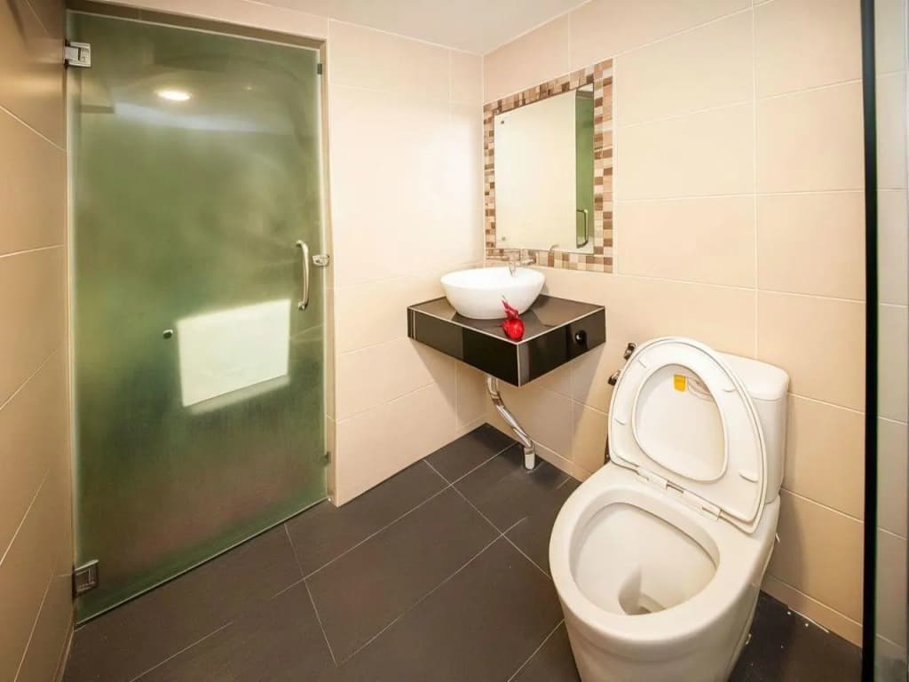 Sri Iskandar Hotel - photo 36