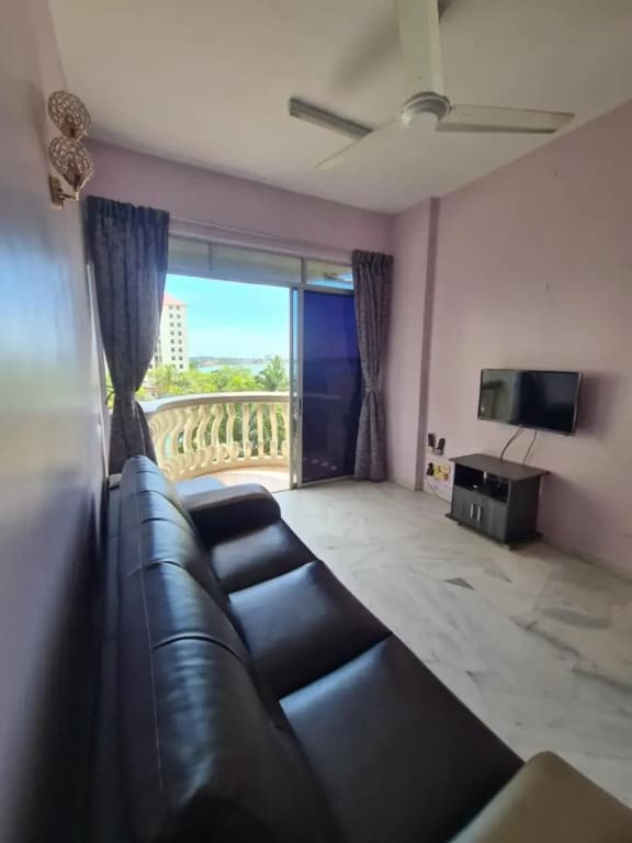 Glory Beach Resort Seaview Private 2BR - photo 5