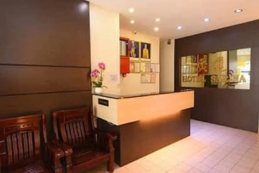 Hotel Sarina - photo 2