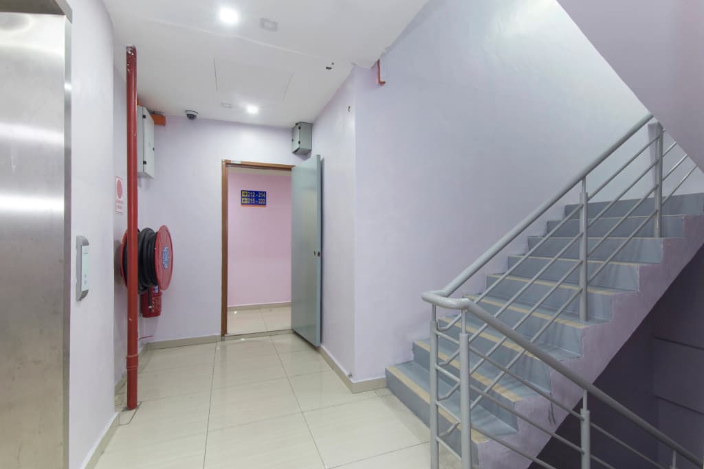 Collection O Shah Alam Formerly SMC Alam Avenue - photo 13