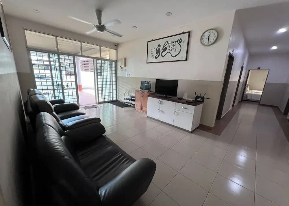 SL Guesthouse Kuantan, Pahang - photo 10