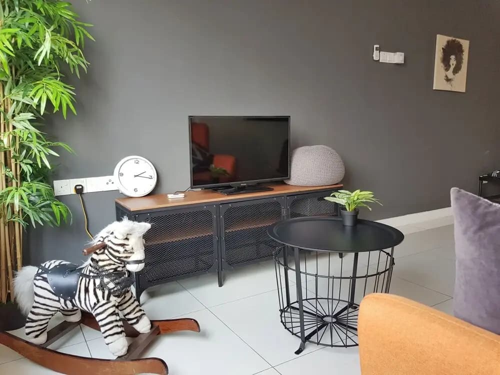 Teiw Family Homestay at Skypod Residence Puchong - photo 15