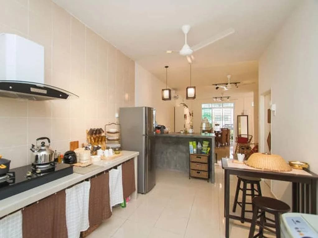 Balik Pulau BookLodge B&B - photo 7