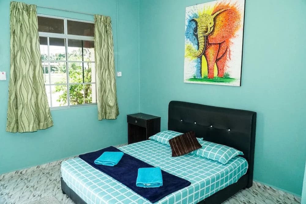 Indiana Cafe and Beds - photo 2