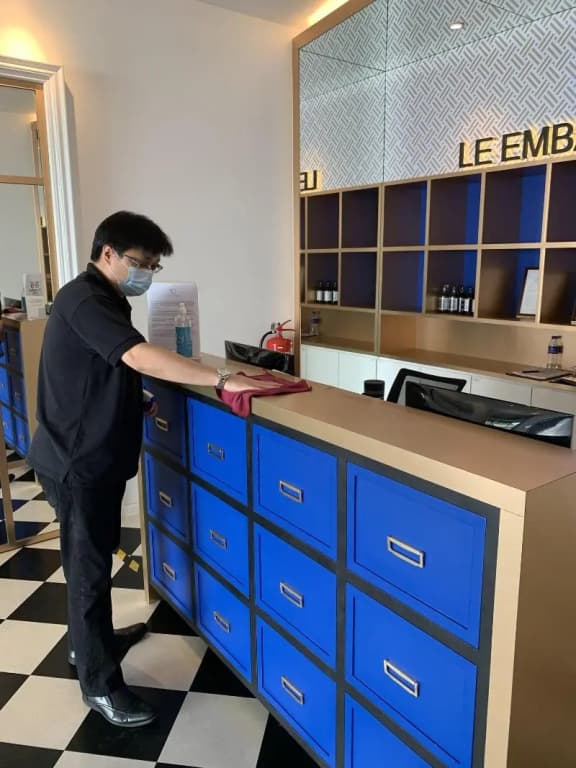 Le Embassy Hotel Georgetown - photo 16