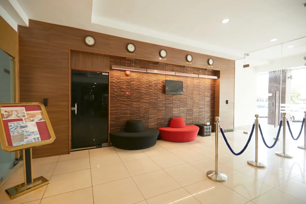Dolphin Hotel, Chow Kit Kuala Lumpur - photo 2