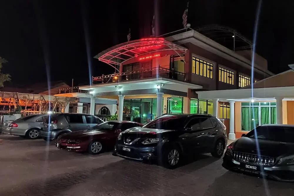 Darul Salam Inn - photo 1