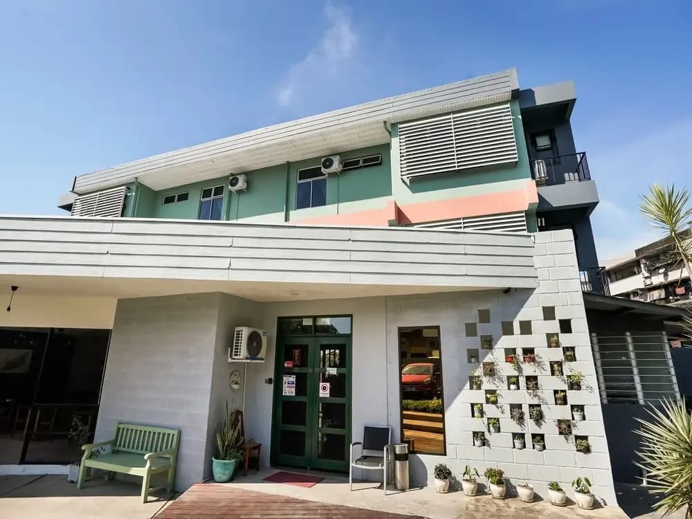 OYO 89603 Treeline Urban Inn - photo 1
