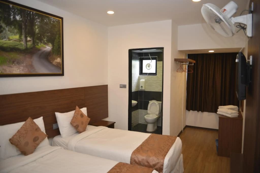 Highlanders Hotel - photo 6