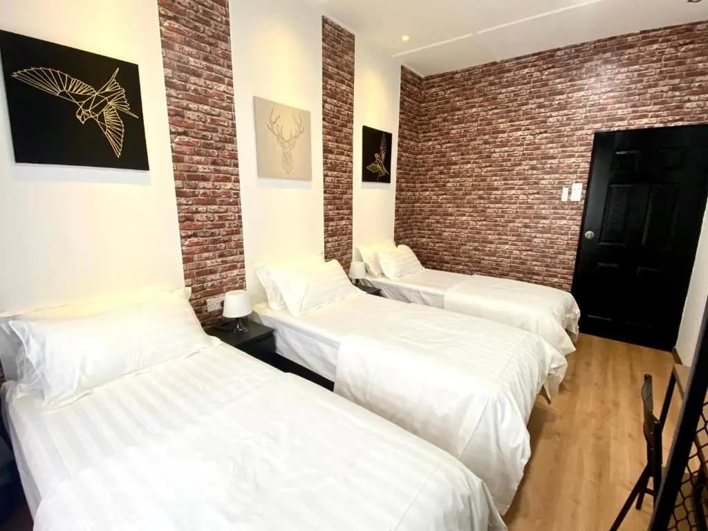 comfy 3-bedrooms with family karaoke Max-10pax - photo 2