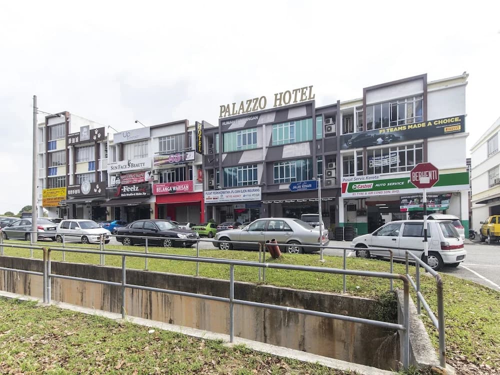 Palazzo Hotel Kulai - photo 15