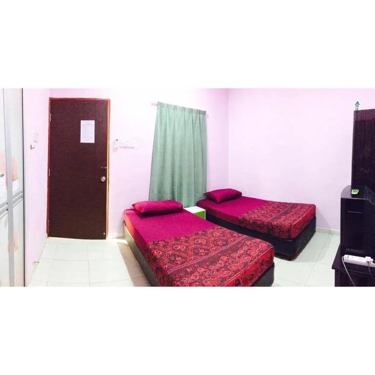 Bantal Sutera Inn - photo 1