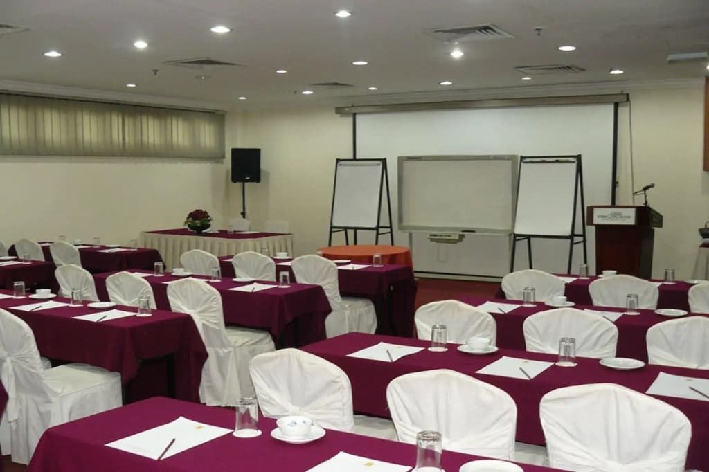 M Suites Hotel - photo 15
