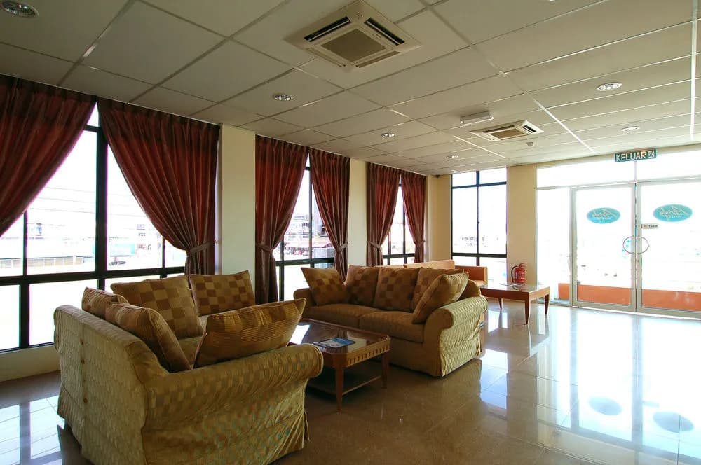 Aristo Hotel @ Putatan - photo 15