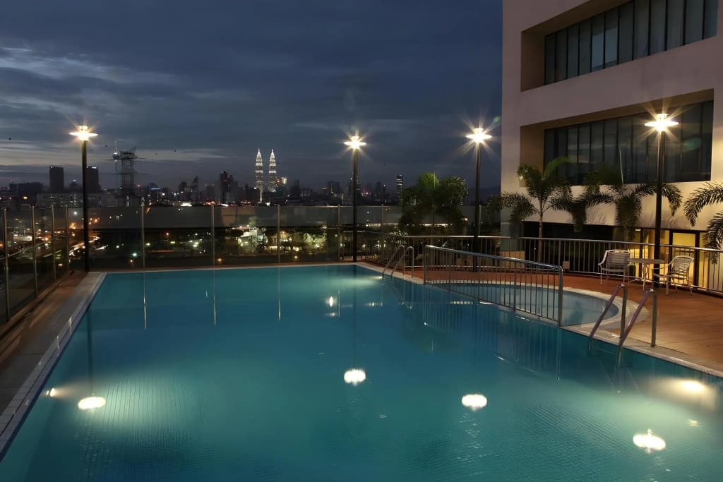 Cempaka Apartment Hotel - photo 13