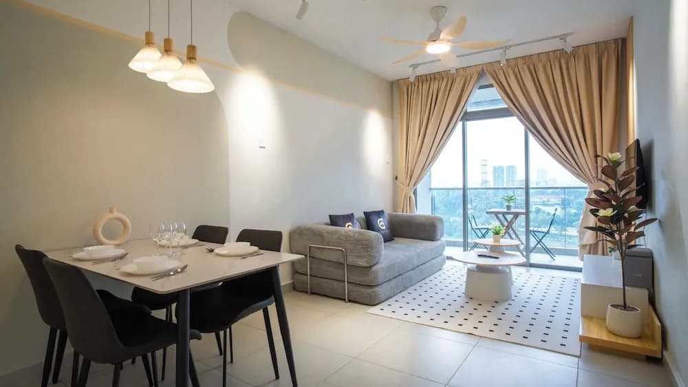 Dorsett Waterfront Subang by Guestonic - photo 1