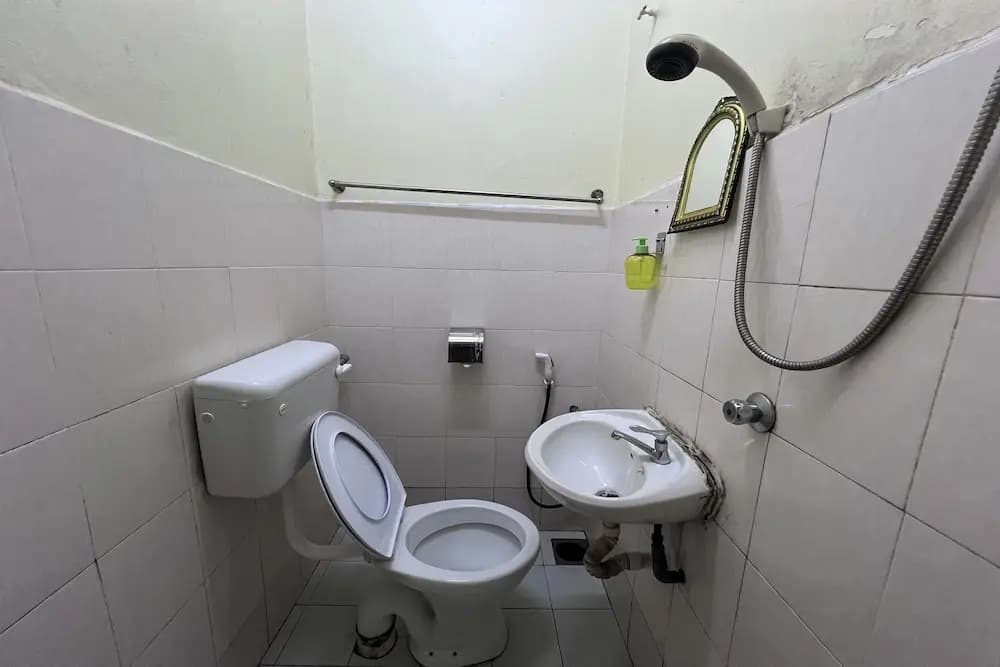 Seri Kemaman Inn, Chukai Terengganu - photo 31