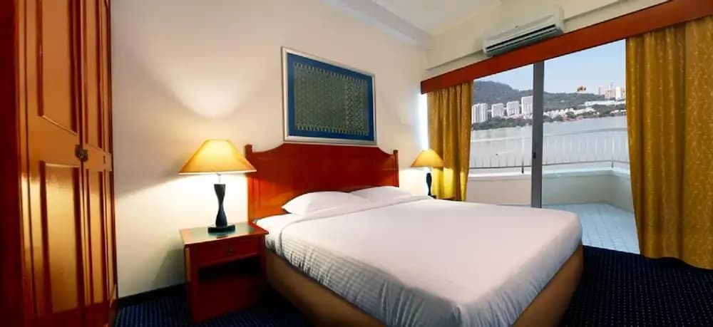 Expats Nook Beach Resort - photo 5
