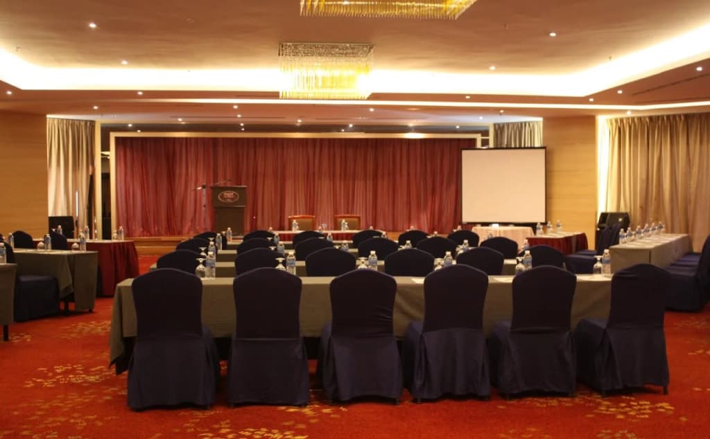 Sabah Oriental Hotel - photo 19