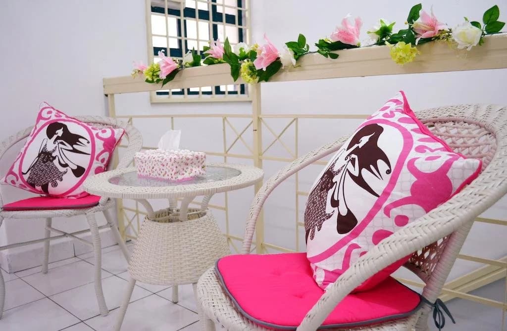 Manis-Manis Pink Lady Cottage - photo 3