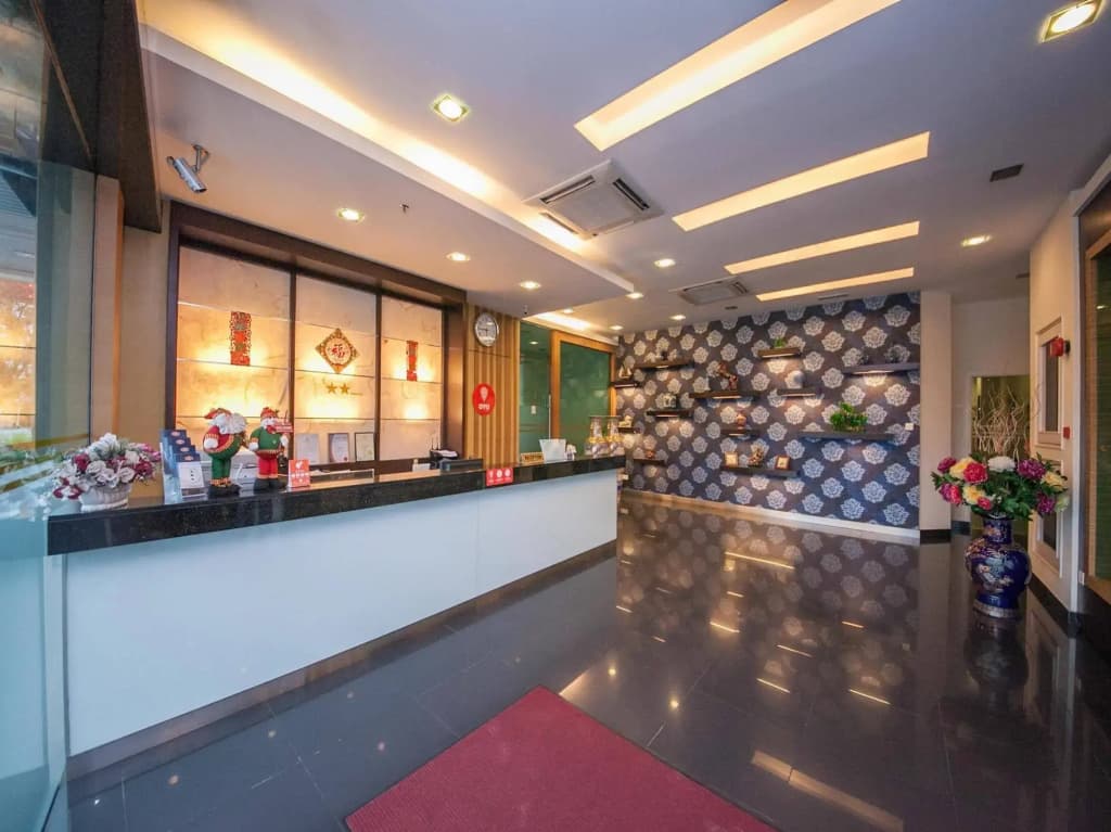 OYO Rooms Bundusan Commercial Centre - photo 12